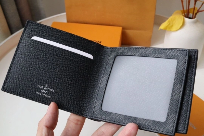 LV Wallets 4178A-0166