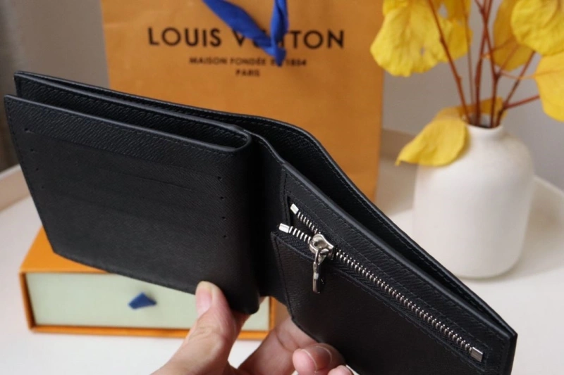 LV Wallets 4178A-0166