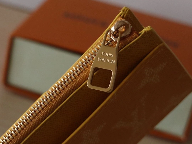 LV Wallets 4178A-0183