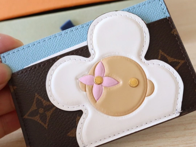 LV Wallets 4178A-0184