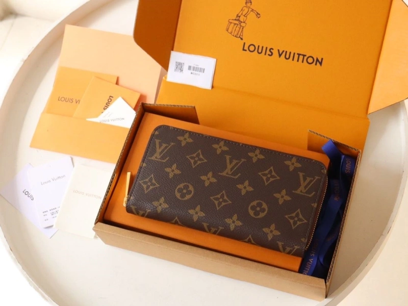 LV Wallets 4178A-0187