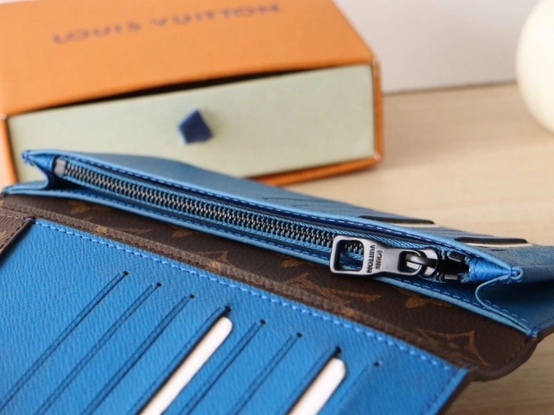 LV Wallets 4178A-0192