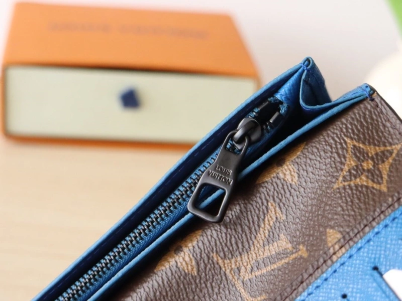 LV Wallets 4178A-0192