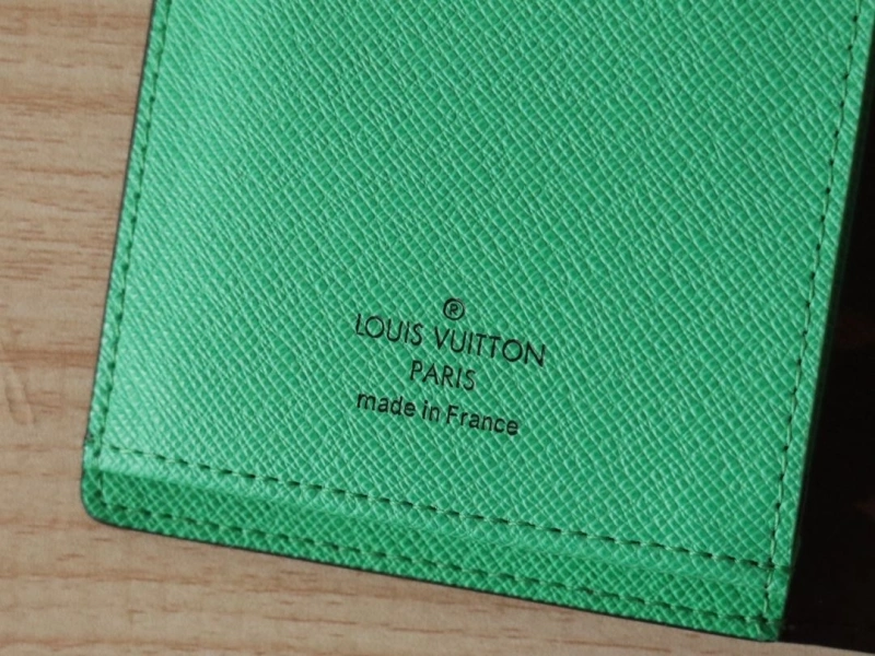 LV Wallets 4178A-0193
