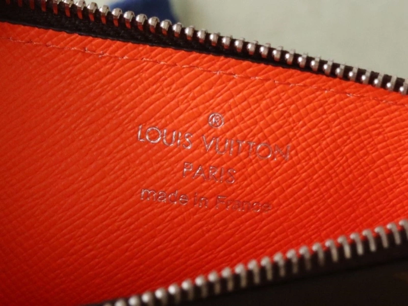 LV Wallets 4178A-0194