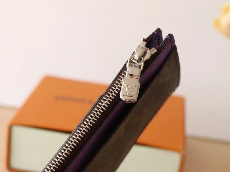 LV Wallets 4178A-0195