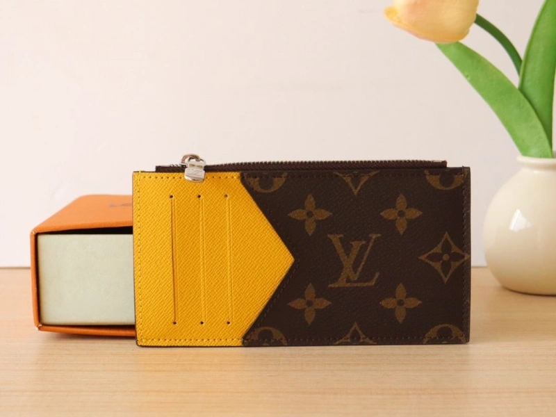 LV Wallets 4178A-0196