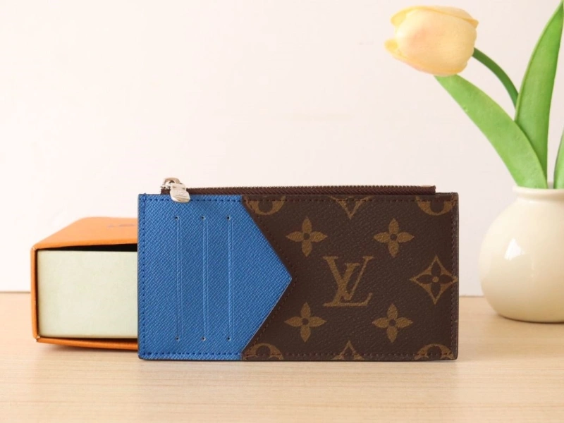 LV Wallets 4178A-0197