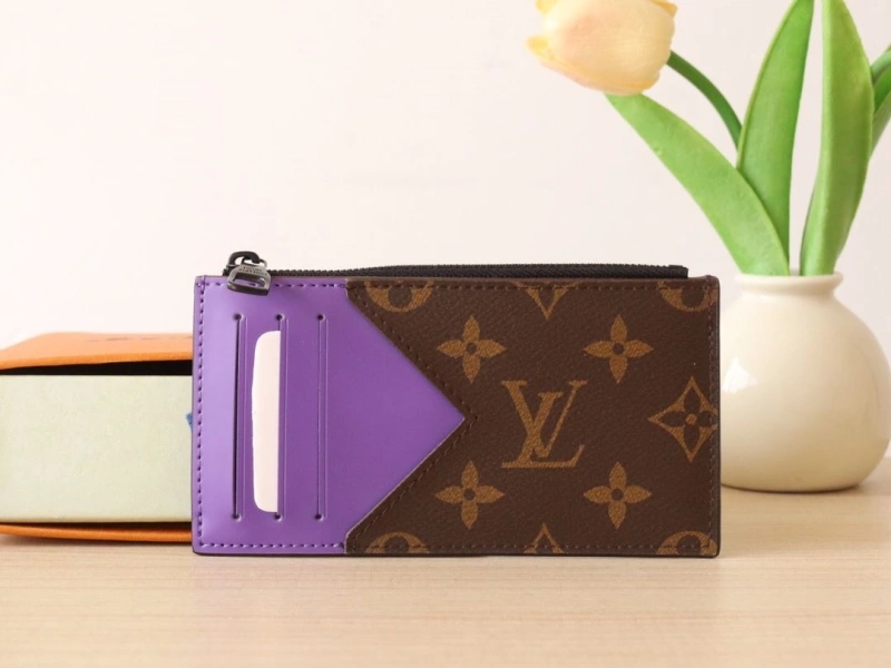 LV Wallets 4178A-0199