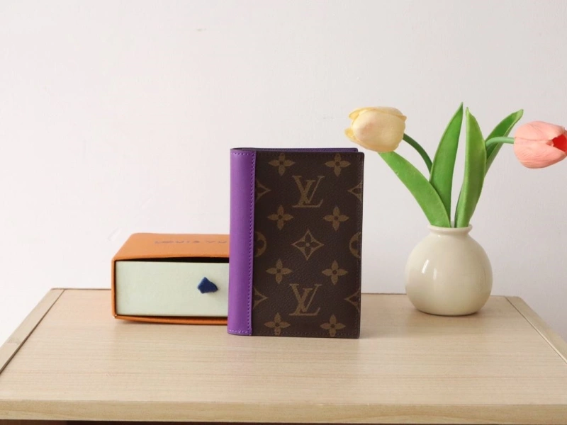 LV Wallets 4178A-0200