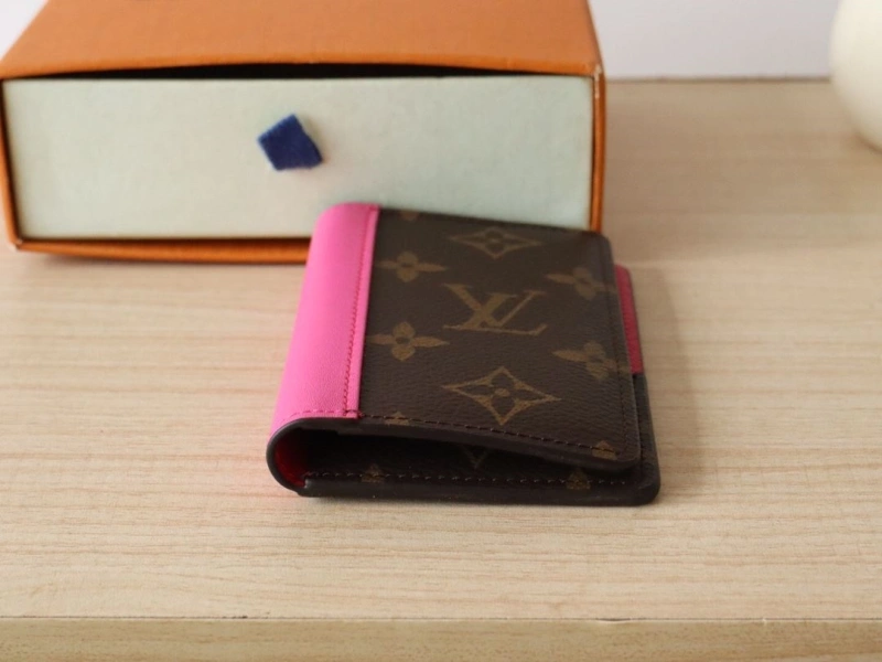 LV Wallets 4178A-0205