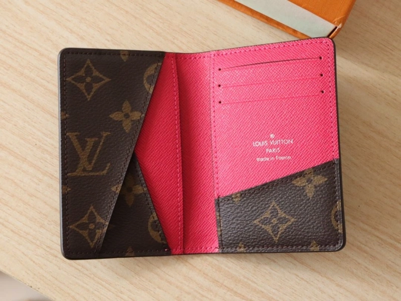 LV Wallets 4178A-0205