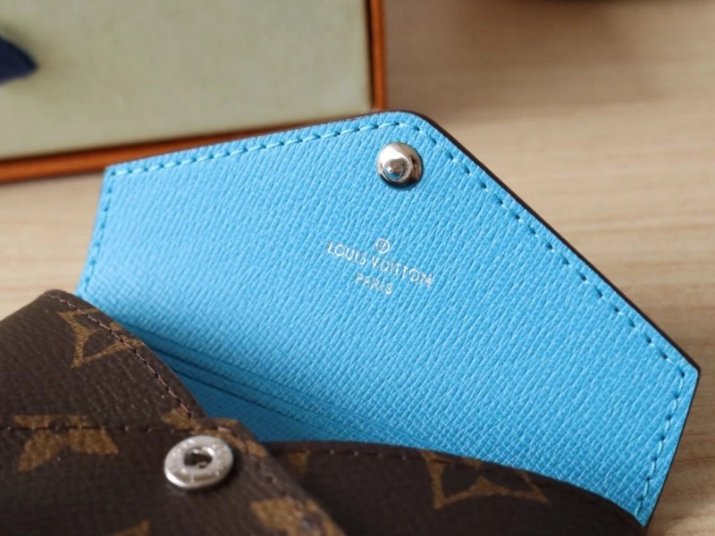 LV Wallets 4178A-0210