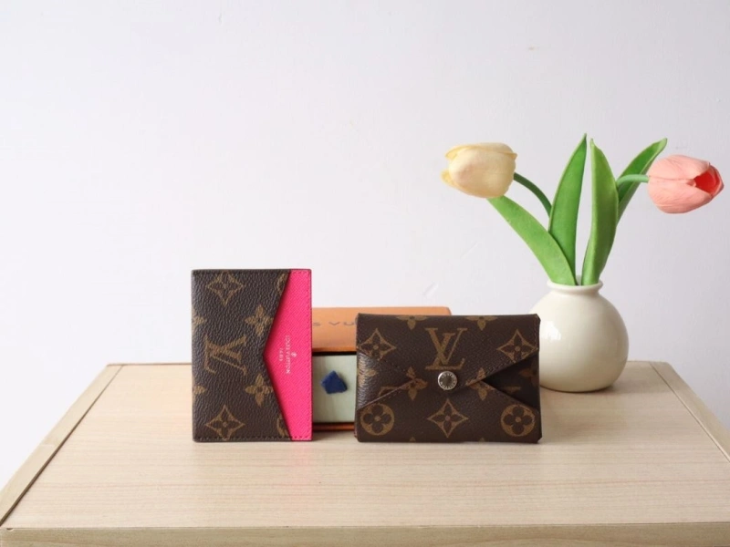 LV Wallets 4178A-0212
