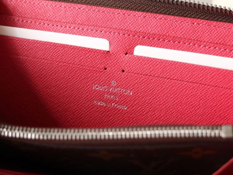 LV Wallets 4178A-0214