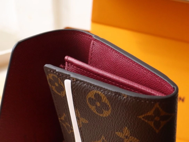 LV Wallets 4178A-0216