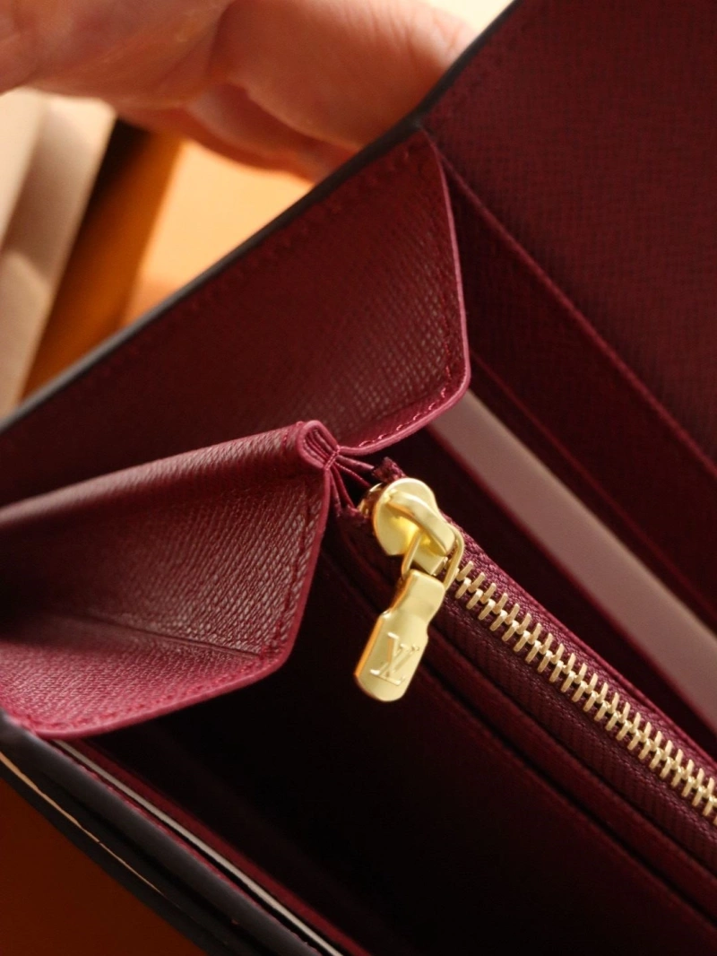 LV Wallets 4178A-0216