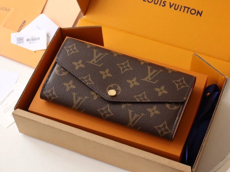 LV Wallets 4178A-0217