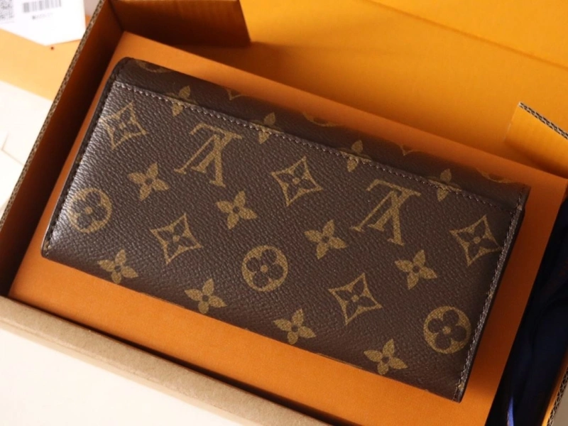 LV Wallets 4178A-0218