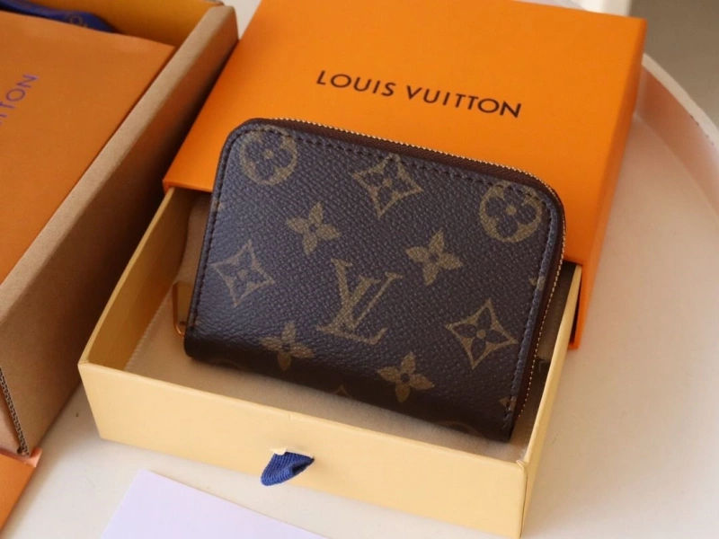 LV Wallets 4178A-0219