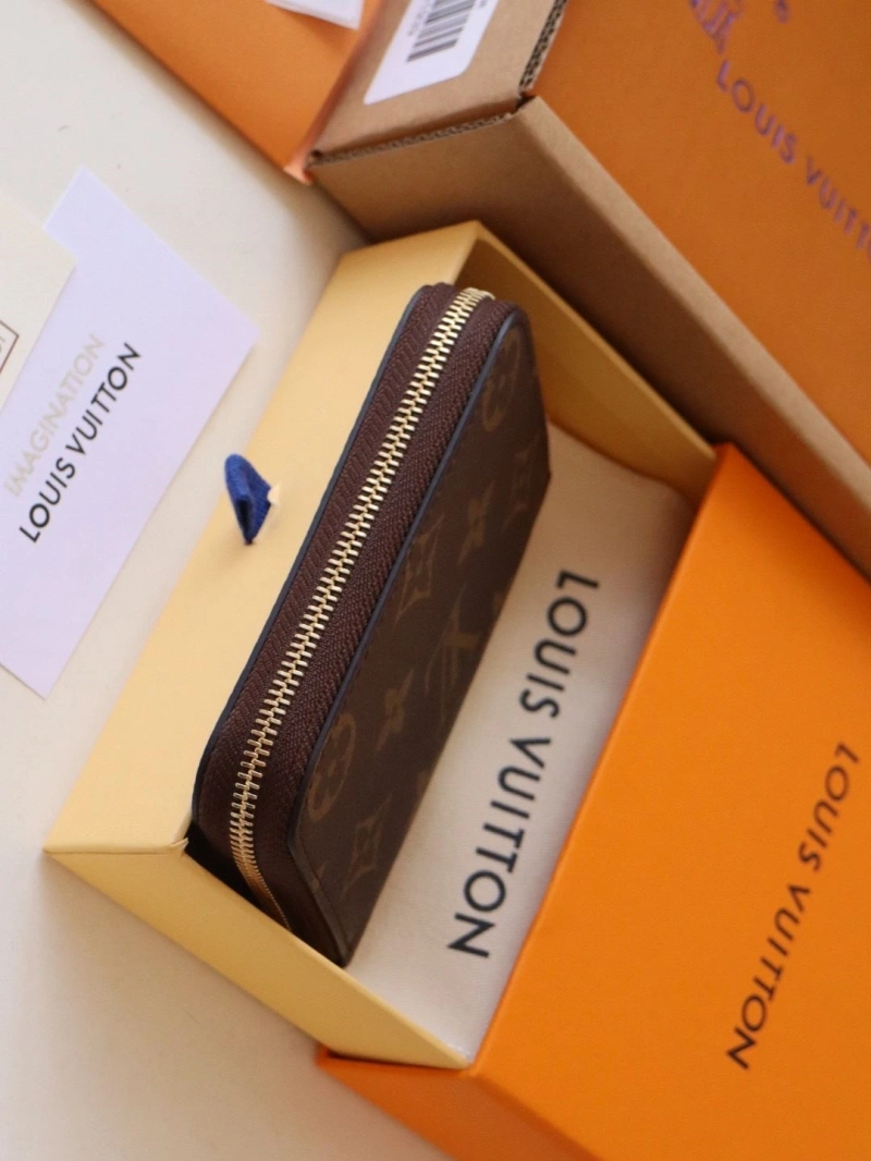 LV Wallets 4178A-0219