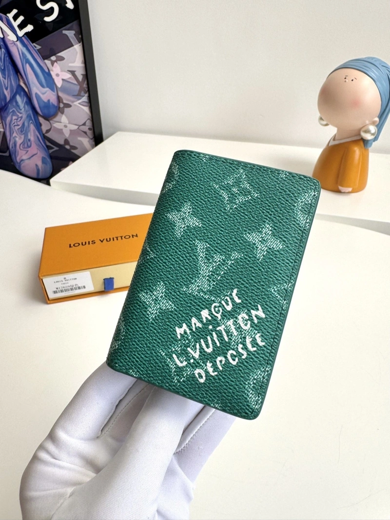 LV Wallets 4178A-0241