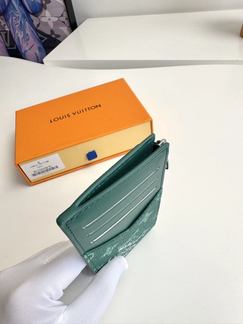 LV Wallets 4178A-0243