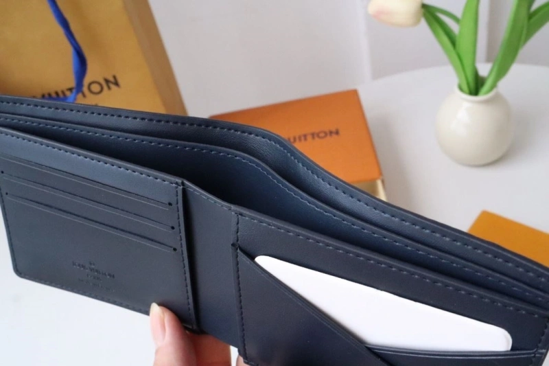 LV Wallets 4178A-0254