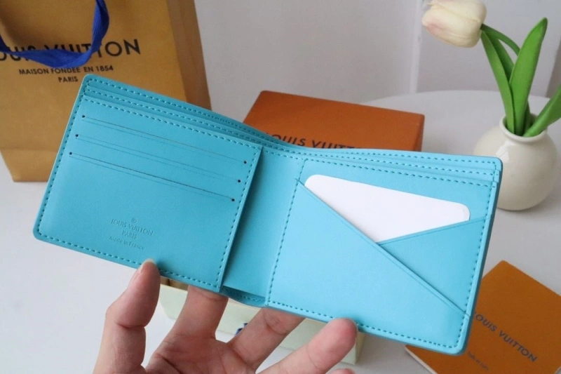 LV Wallets 4178A-0255