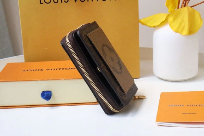 LV Wallets 4178A-0264