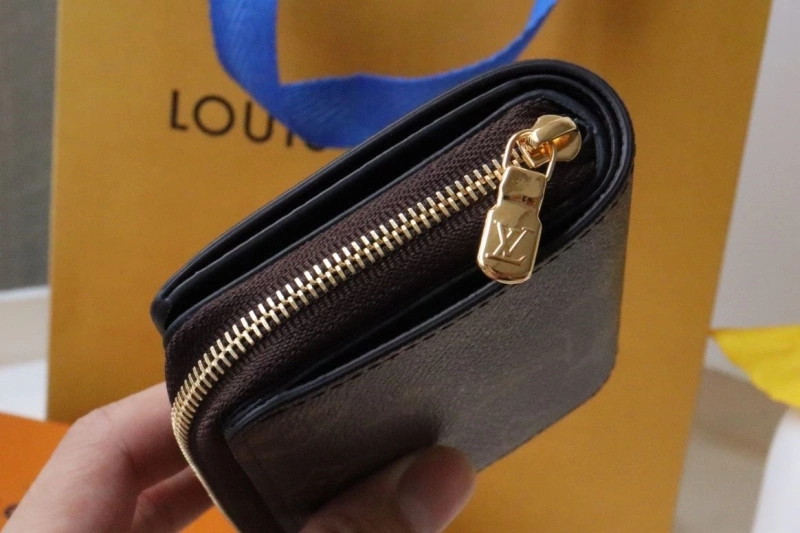 LV Wallets 4178A-0264