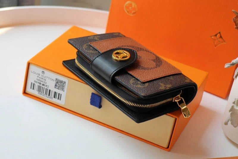LV Wallets 4178A-0268