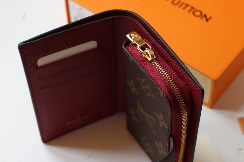 LV Wallets 4178A-0269