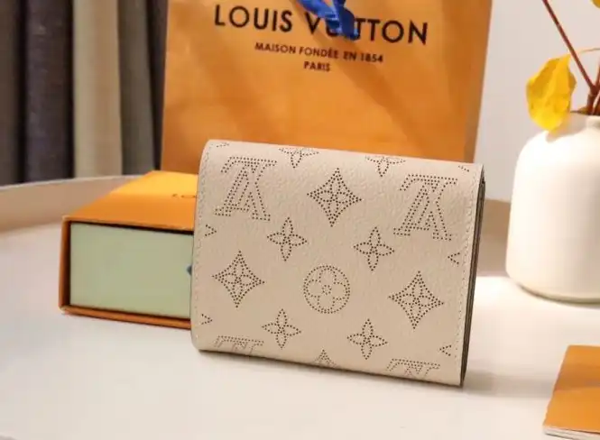 LV Wallets 4178D-0003