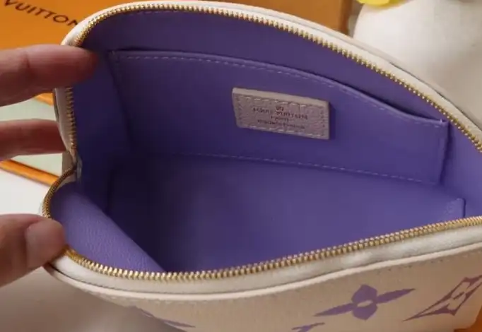 LV Clutch Bags 4178D-0118