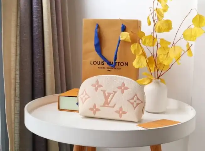 LV Clutch Bags 4178D-0121