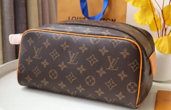 LV Cosmetic Bags 4178D-0178