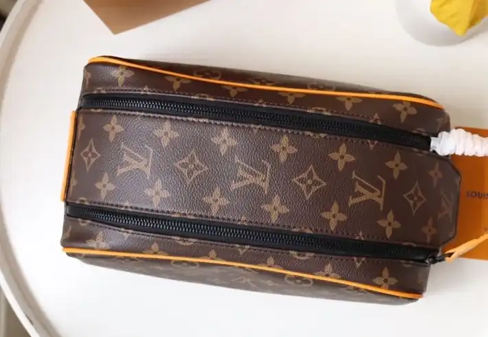 LV Cosmetic Bags 4178D-0178