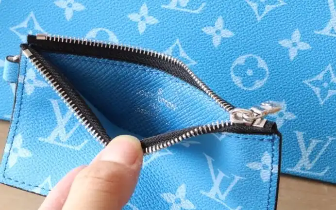 LV Clutch Bags 4178D-0182