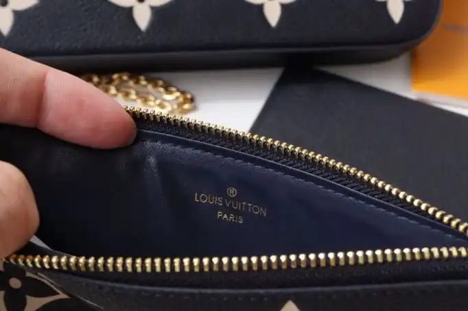 LV Wallets 4178G-0207