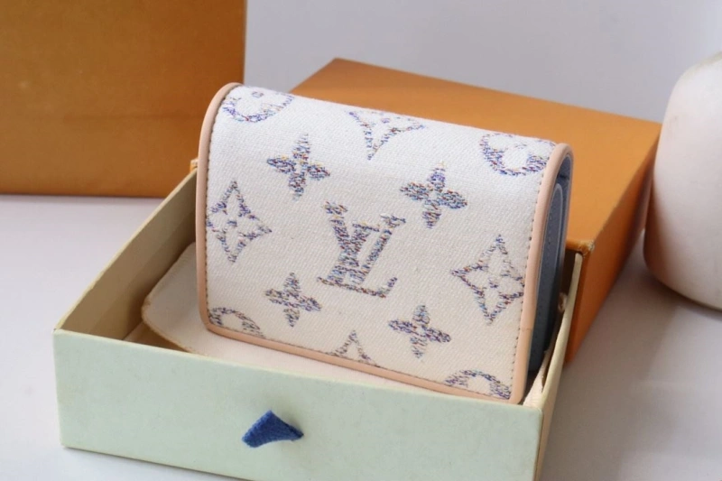 LV Wallets 4178H-0006