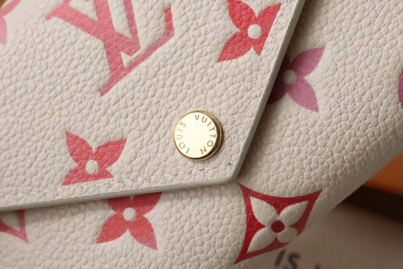 LV Wallets 4178H-0008