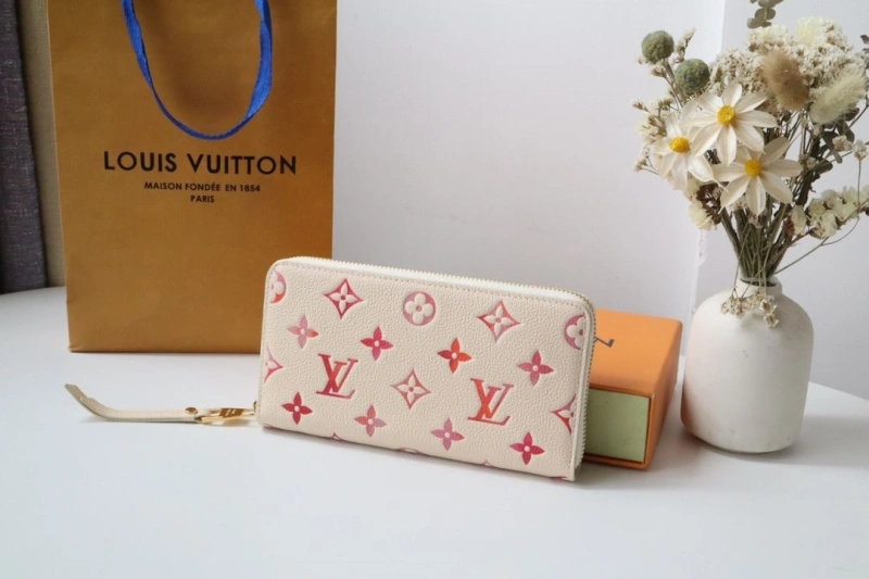 LV Wallets 4178H-0009