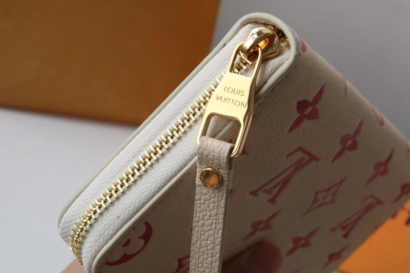 LV Wallets 4178H-0009