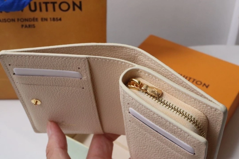 LV Wallets 4178H-0010