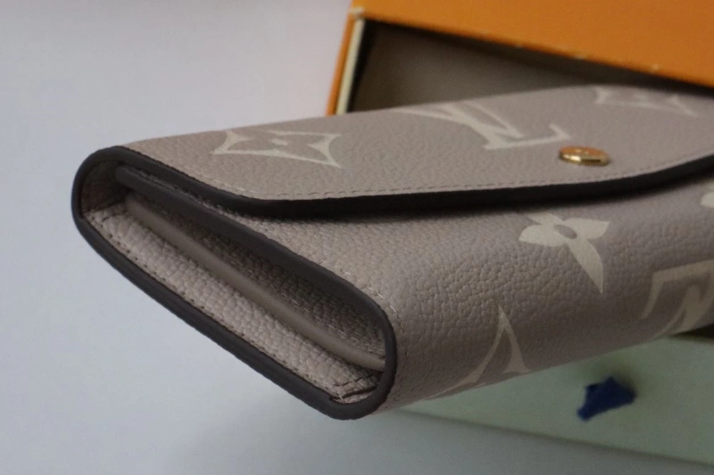 LV Wallets 4178H-0014