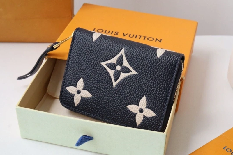 LV Wallets 4178H-0016