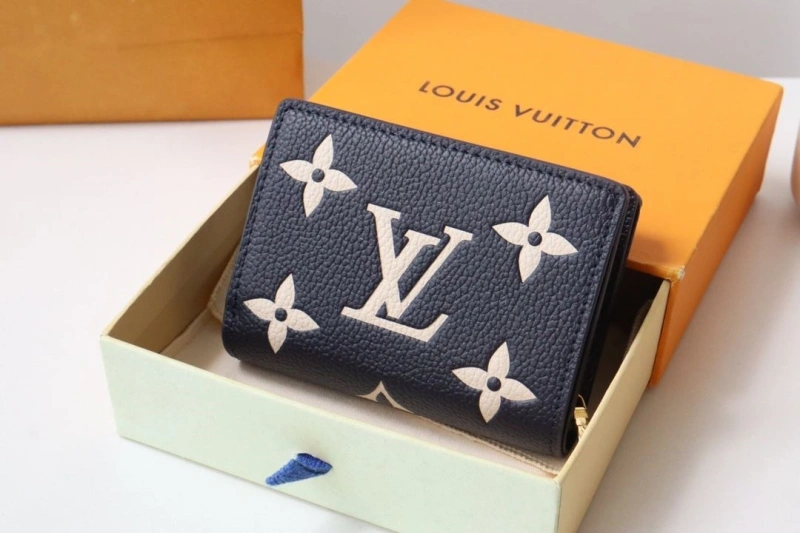 LV Wallets 4178H-0017
