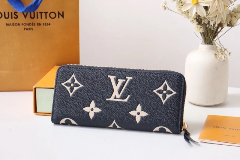 LV Wallets 4178H-0018