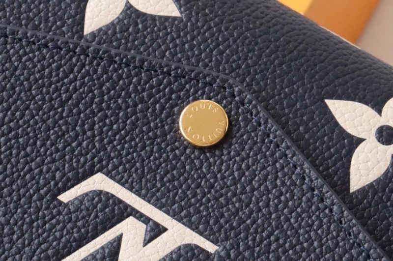 LV Wallets 4178H-0021